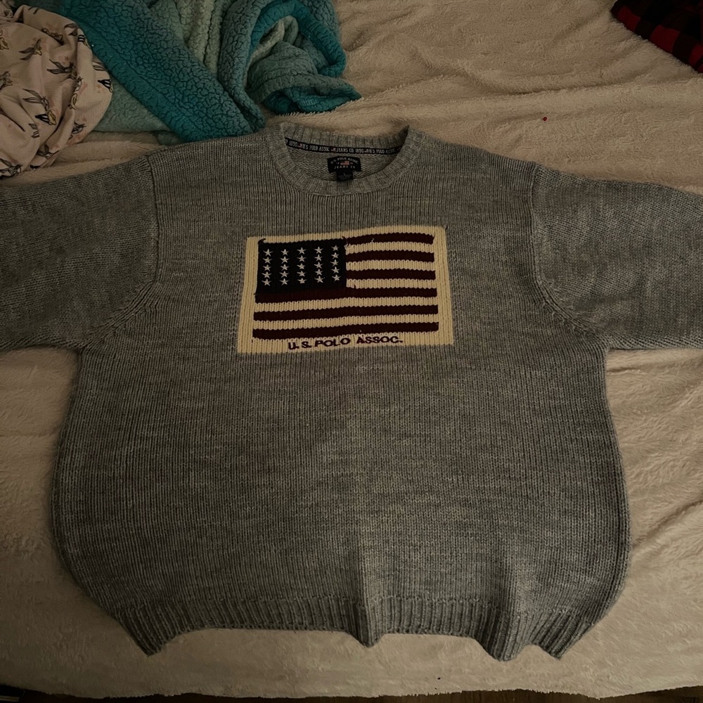 Jeans Co. crew neck